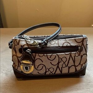 New York & Company Brown and Cream Wristlet